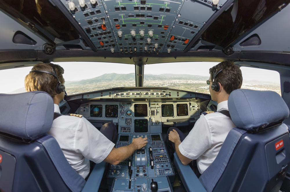Berufspiloten Privatpiloten Luft- und Raumfahrt DLR Medizinisches Tauglichkeitszeugnis Fliegerärztlichen Tauglichkeitsuntersuchung Fliegerarzt